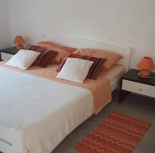 Iris Sabunike Apartament