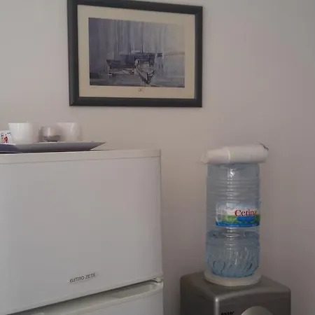 Iris Sabunike Apartment *