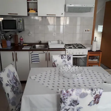 Iris Sabunike * Privlaka (Zadar)