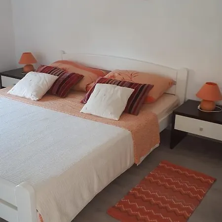 Iris Sabunike Apartment