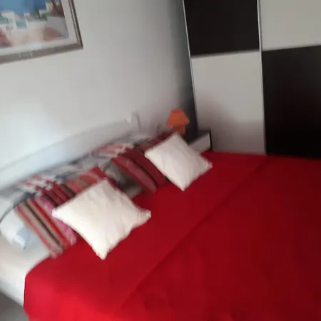 Iris Sabunike Apartment *