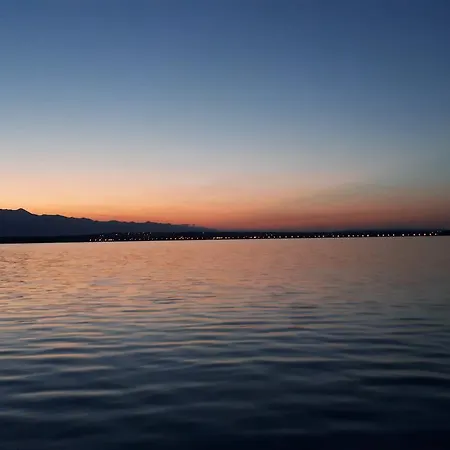 Apartment Iris Sabunike *